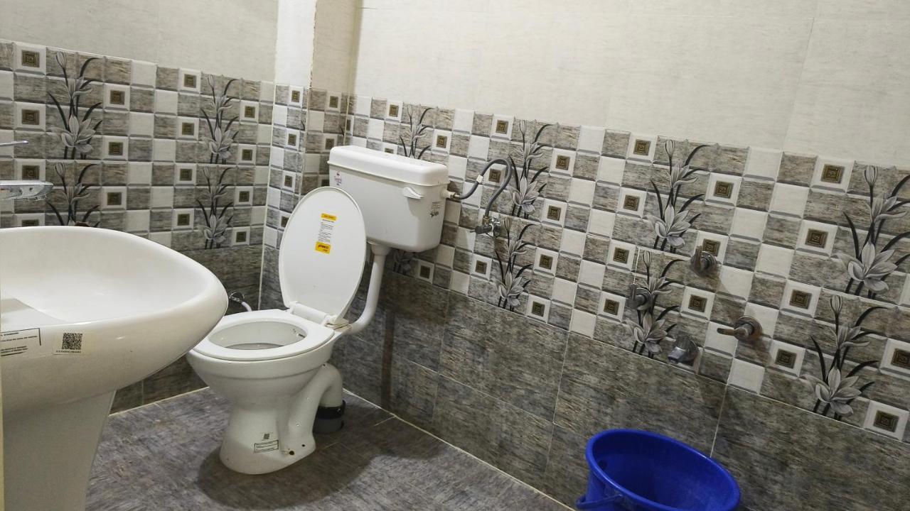 Nain Guest House Ujjain Ngoại thất bức ảnh