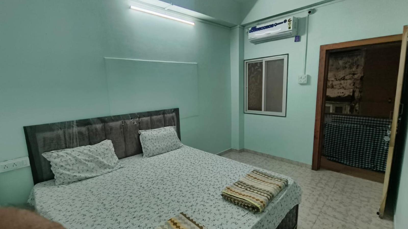 Nain Guest House Ujjain Ngoại thất bức ảnh